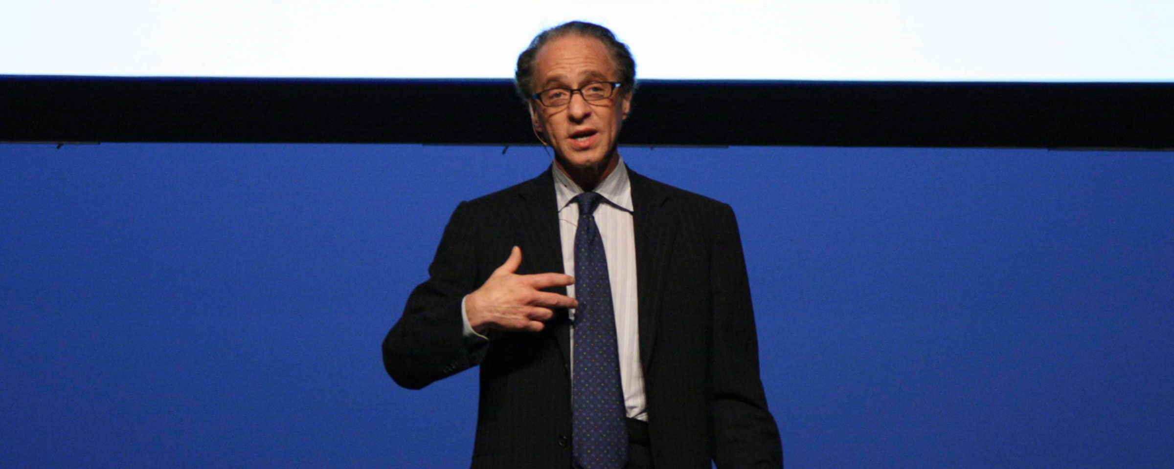 Ray Kurzweil gives a speech