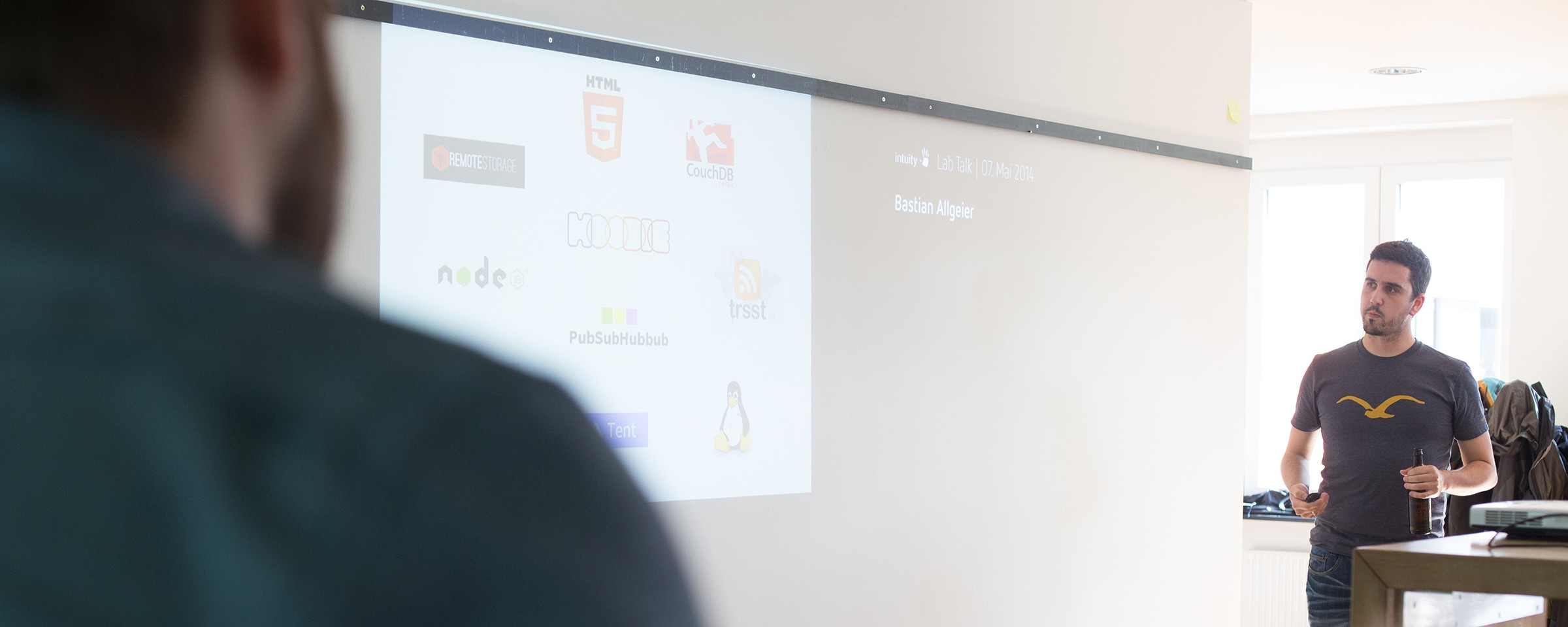 Bastian Allgeier spricht über die Dezentralisierung von Daten