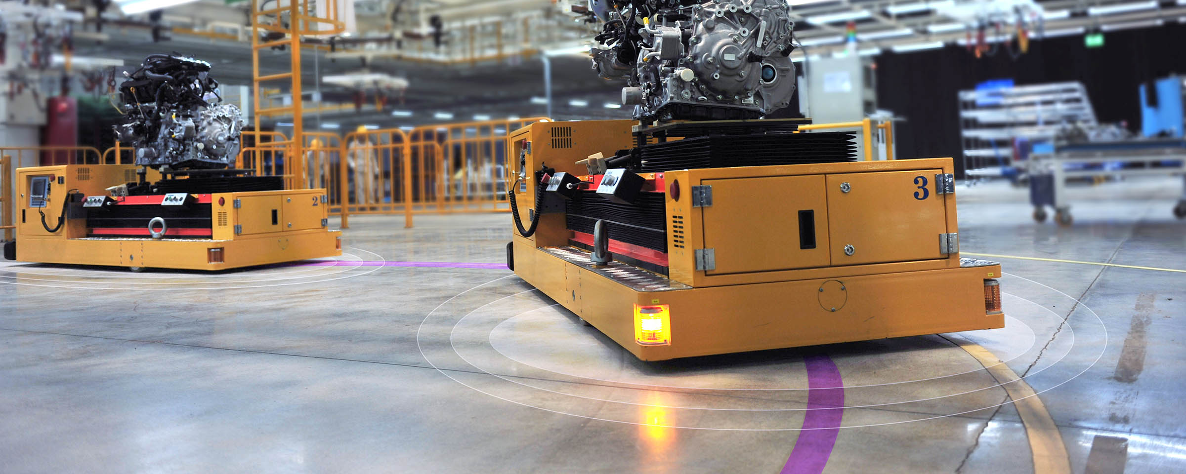 Autonomous guided vehicles in der Produktionshalle
