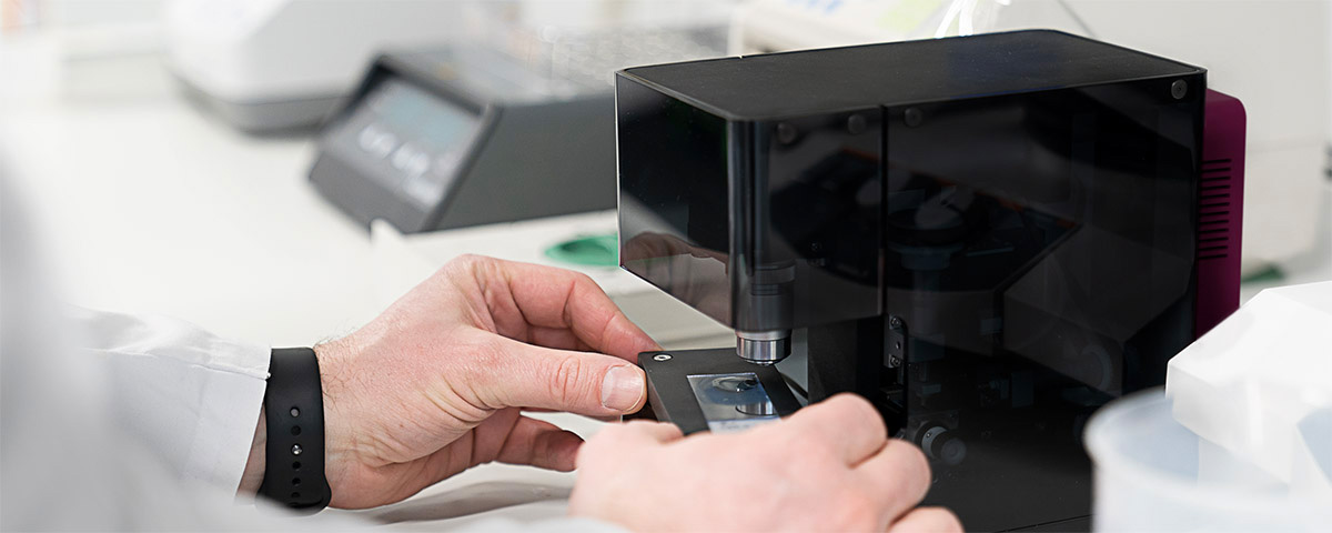 The Minimic is an intelligent laboratory device for the Workbench.